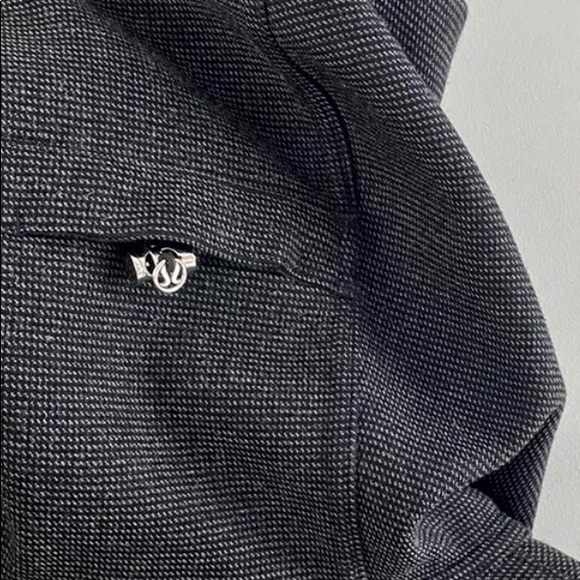 Lululemon Size 6 Weather or Not Jacket - Picture 8 of 9